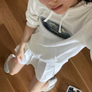 cheers2u (feat. Noya Clarissa, phxlxp & Xora)