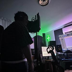 Pour UP (feat. yeyo)