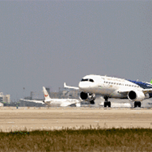 中国商飞主题曲《为祖国列队》