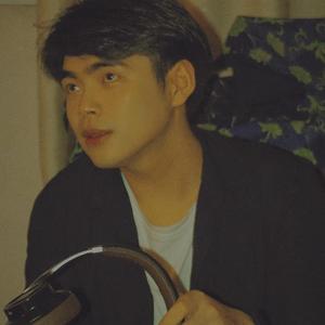 不是因为寂寞才想你