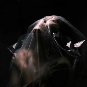 褪色（Prod.madebysavyy x luckyroo)