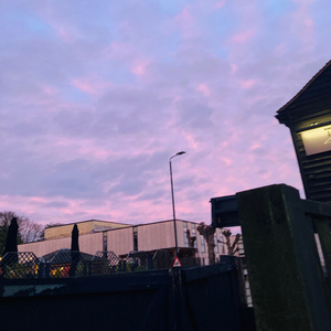 MAGNETISE (feat. Alessia Valentina)