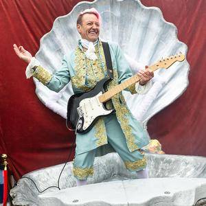 Praise To The Bass