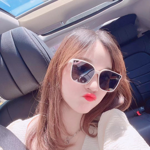 校园篮球场上的爱情