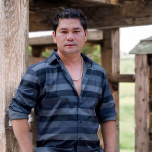 กลับบ้านบ่ได้