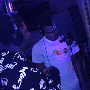 LLBank (feat. YpcRayyy)
