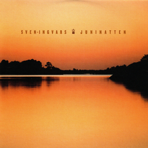 När solen färgar juninatten