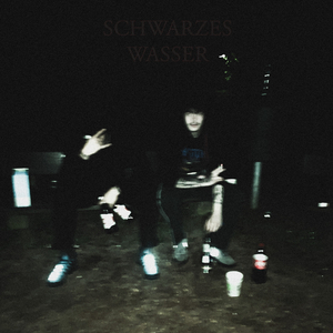 Schwarzes Wasser