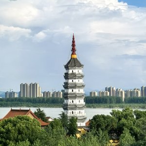 家乡月弯弯(演唱）.wav