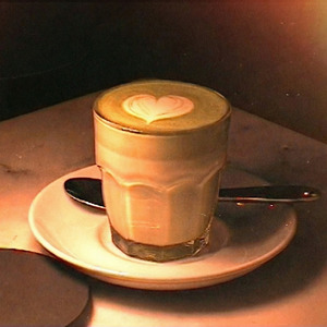 ona jest piękna, ale nigdy nie jest taka sama