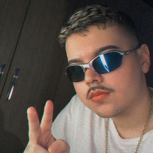 GUCCI PRADA FENDI PANDORA QUE QUE VOCÊ QUER