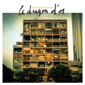 No. 74 Canard aux champignons frais, citronnelle et sauce coco-curry rouge (Épicé)