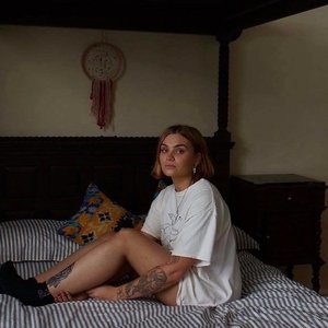 Conversation (Radio Edit)