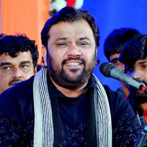 Okho To Duniya Thi Nokho Kahevay (Kirtidan Gadhvi Dhwarikadhish Song)