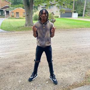 Lucky (feat. Fxcegxne)