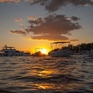 便签纸角落的简笔心事