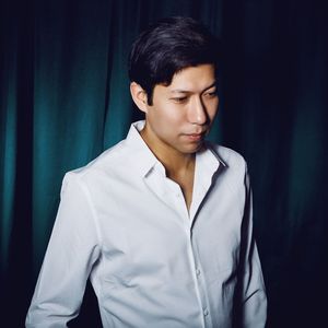 Alma Anaring 石榴般美人