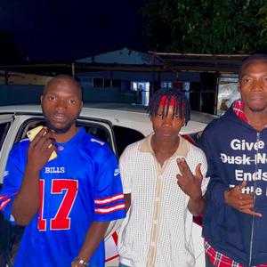 Mujolo (feat. Rayma, Junior PC, Iller L & Pasho Vybz)