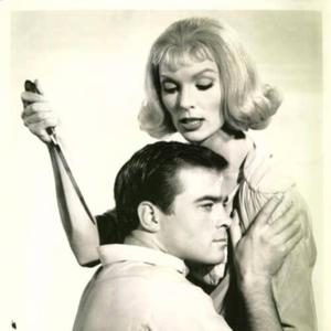 knock em off (feat. Cardoftw)