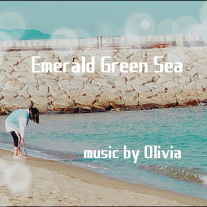 エメラルドグリーンの海