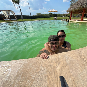 LA BAISA CON LA RAZA