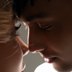 နင်ဟာနေဆိုငါဟာနေကြာပန်း