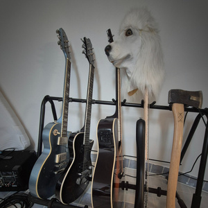 En Lähde Kirveelläkään