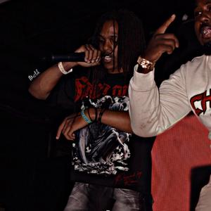 Groovy (feat. xoPLUTØ)