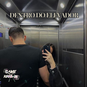Dentro do Elevador