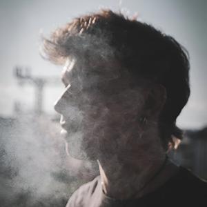 lejos de aquí (feat. whoisyc)