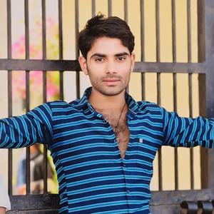 दोनी बहण बड़ी बदमास