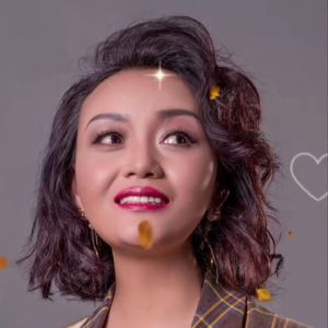 《幸福美满的家》罗珍