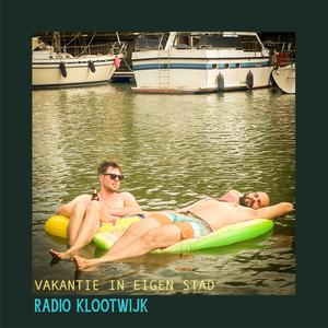 VAKANTIE IN EIGEN STAD (feat. Elmer Meijers)