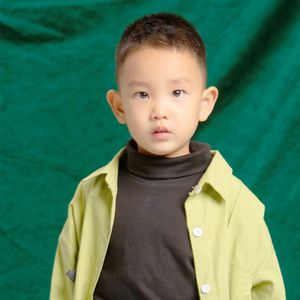 精彩小世界（伴奏）
