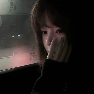 思念在心底无声兜圈