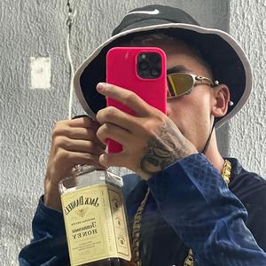 PRESENTE MISTERIOSO (feat. DJ IARLEY DO LJ, DJ ITIN & MC PIKENAA)