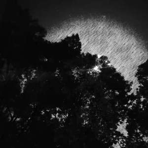 奇怪的熬夜少年