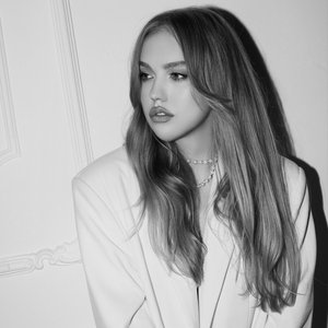 Falling for You Again