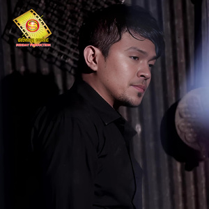 បានចិញ្ចៀនពេជ្រភ្លេចចិញ្ចៀនស្មៅ