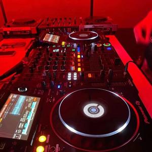 DJEwen-官方回答互动拍手+左右挥手+人声互动+颗粒爆点.（DJEwen remix）