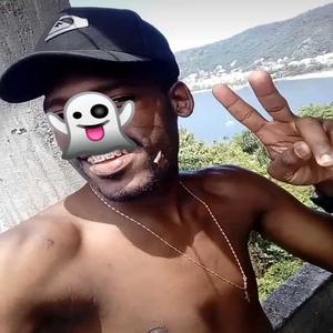 A CHUVA CAINDO LA FORA