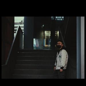 我已不是你口中的那个文艺青年