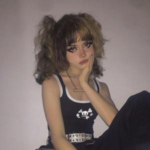 BACHELOR (feat. damienfarron)