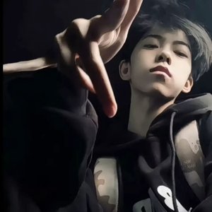 他不是喜欢你 只是喜欢被你喜欢而已