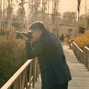 《赞美的乐章——伟大女性》