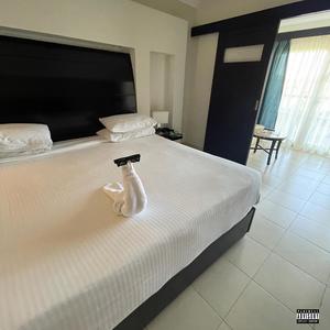 HotelRoom