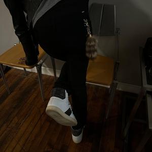 Her Hairs Perfect but the Worlds a Mess