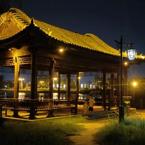 不再三岁
