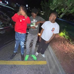 Bussin (feat. Spinak & Falloutt)