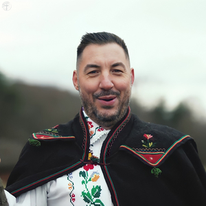 Steagul Sus, Romane!